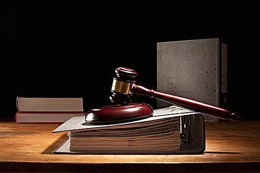 请刑事辩护律师需要先给钱吗