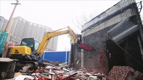 别墅院内建足球场算违建吗