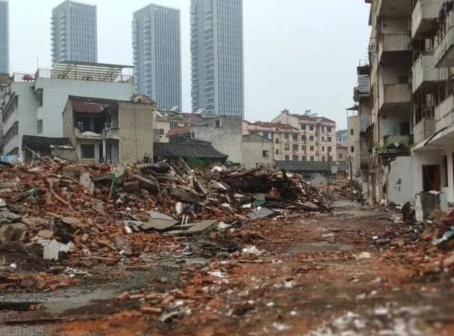楼梯下店面违建吗
