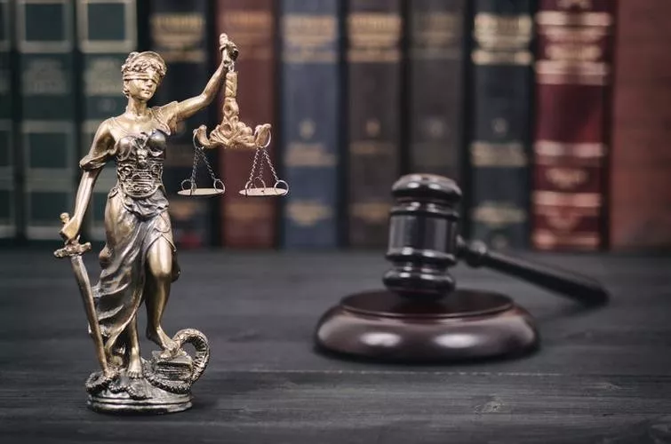 大爷有刑事案件影响侄子吗